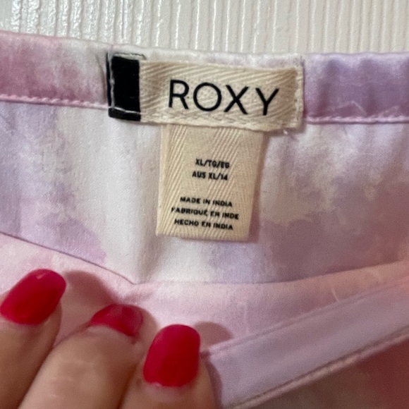 Roxy Knee Length Pencil Skirt Pink/Purple/White with light floral pattern - Picture 5 of 7